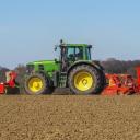 Attēls rakstam: Aptauja. Kam dzīve vieglāka – pilsētniekam vai lauciniekam?