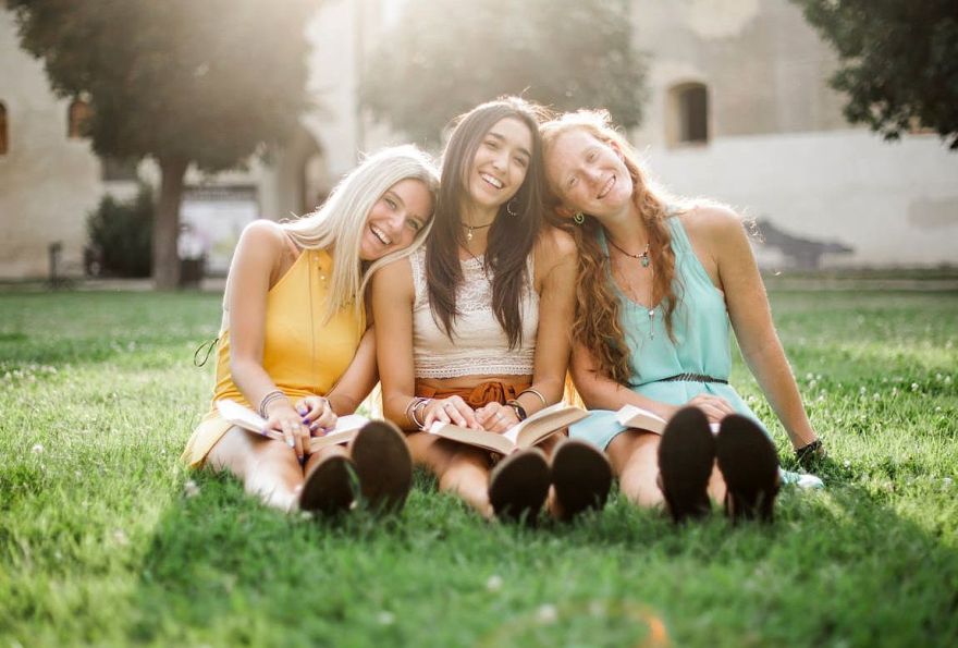 Aptauja: Latvijā 87% jauniešu ir vismaz viens īsts draugs