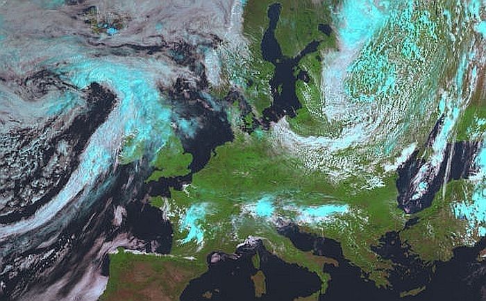 Aptauja Ropažos. Kā jūsu ikdienu ietekmē laika prognozes un meteorologu brīdinājumi?