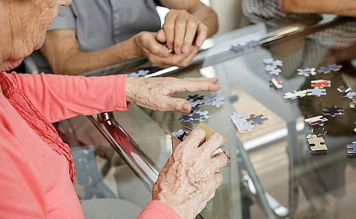 Aptauja: tikai 11% iedzīvotāju droši zina, ka vecumdienas pavadīs nestrādājot