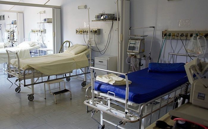 Ar Covid-19 inficēto personu skaits stacionāros paaugstinājies līdz 164