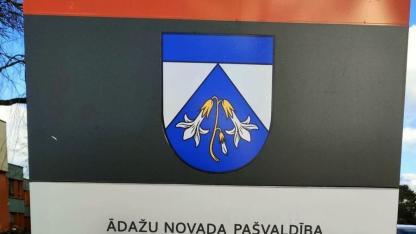 Attēls rakstam: Arī Ādažos un Carnikavā grib savu karogu un ģērboni