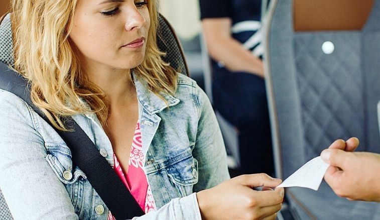 ATD: Pārkāpumi reģionālo maršrutu autobusos un vilcienos visbiežāk konstatēti Pierīgā