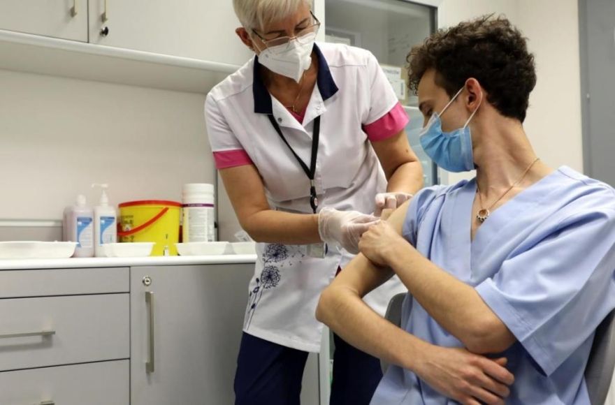 Augstākā vakcinācijas pret Covid-19 aptvere - Mazsalacā, Siguldā un Rucavā