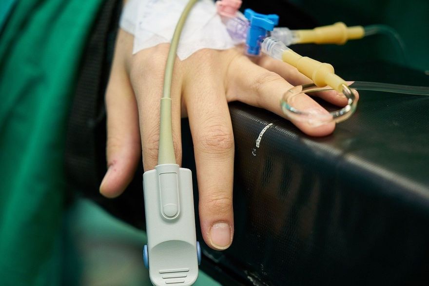 Austrumu slimnīcā novembrī ārstējušies 65 pacienti ar mikoplazmas baktērijas izraisītu pneimoniju