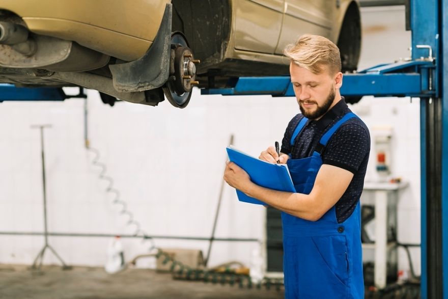 Autoservisi labprāt veiktu tehniskās apskates