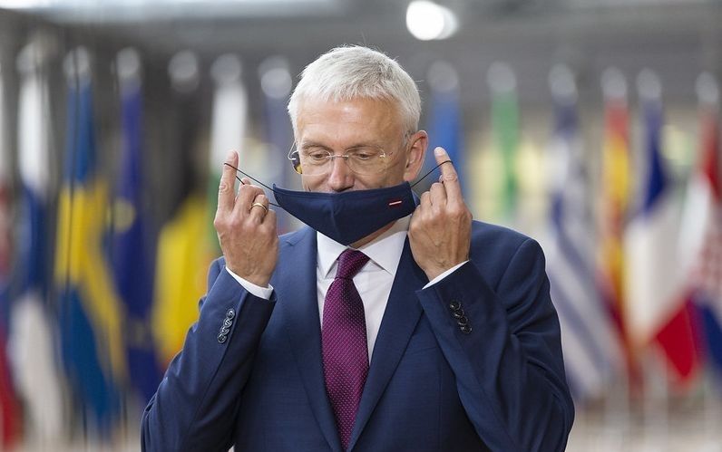 Baltijas premjerministri aicina iedzīvotājus ievērot savstarpējo distanci, lietot sejas maskas, mazgāt un dezinficēt rokas