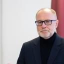 Attēls rakstam: Bijušais aizsardzības ministrs Sprūds atgriežas Saeimā