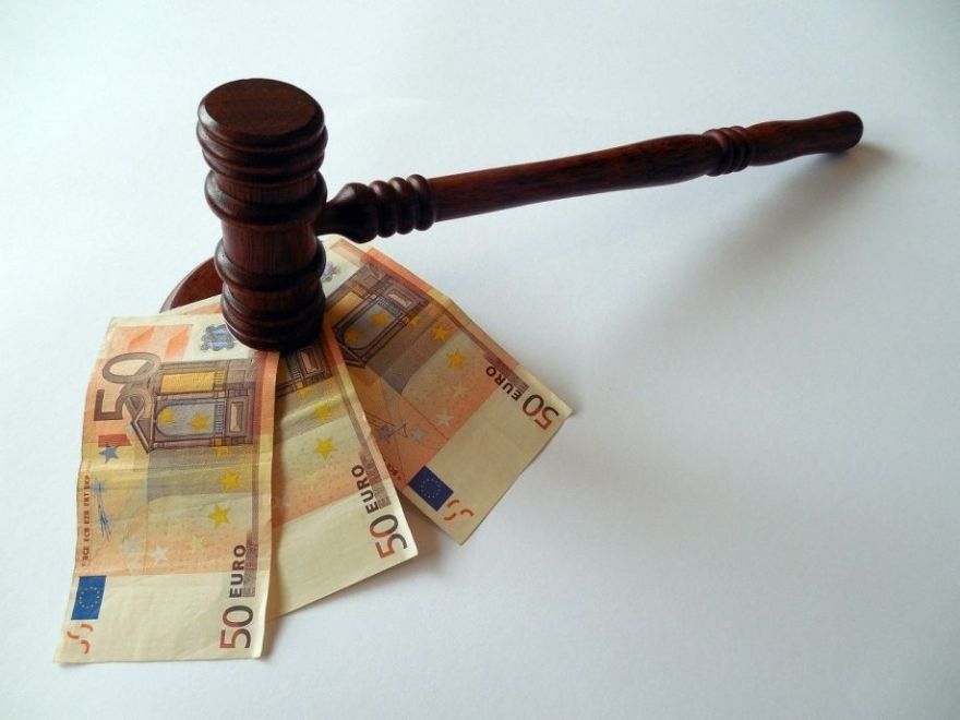Bijušajiem "Krājbankas" vadītājiem Antonovam un Priedītim piespriež cietumsodu un konfiscē mantu