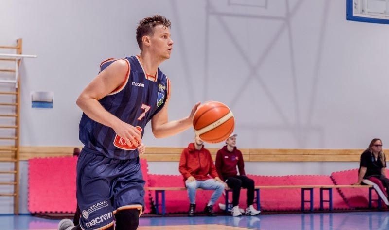 BK "Ķekava" savās mājās pieveic Kandavas basketbolistus