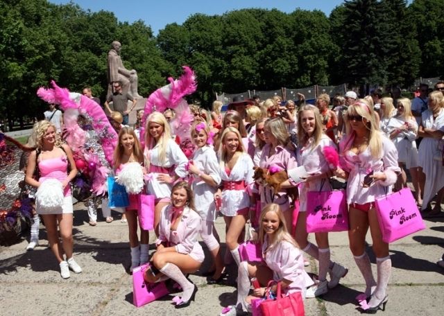 Blondīņu festivāls no Rīgas pārcelsies uz Jūrmalu