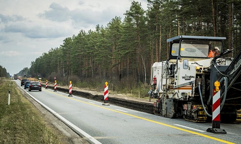 Brauciet lēnām pa šoseju, draugi... (1.daļa)