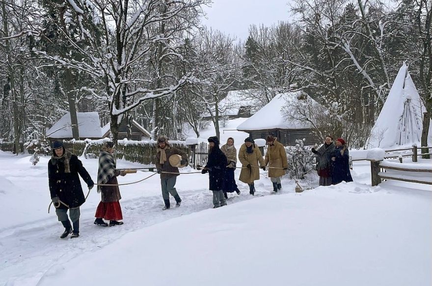 Brīvdabas muzejā  20. decembrī paredzēta Ziemassvētku svinēšana un bluķa vilkšana