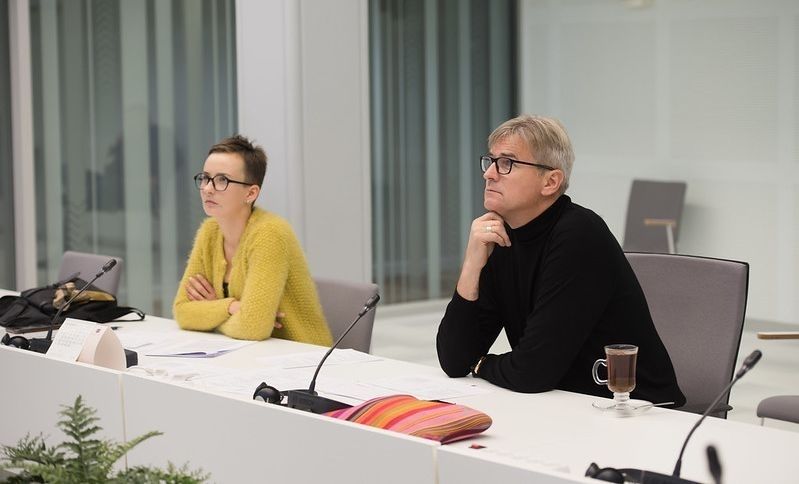 Budžeta komisija aicina valdību vērtēt iespēju samazināt PVN pārtikai