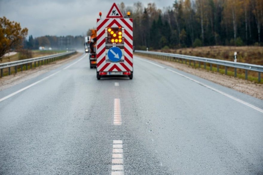 Būvdarbu laikā ierobežo satiksmi Jelgavas šosejas posmā no Jaunolaines līdz tiltam pār Misu