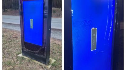 Attēls rakstam: Carnikavā sabojāts aizsargstikls pie promenādes – policija aicina atsaukties aculieciniekus