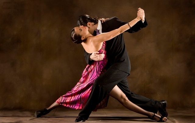 Carnikaviešus aicina apgūt tango dejošanas prasmes