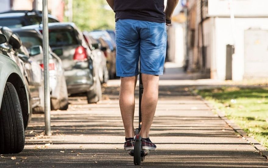 Ceļu satiksmes likuma normās plānots iekļaut elektroskrejriteņus