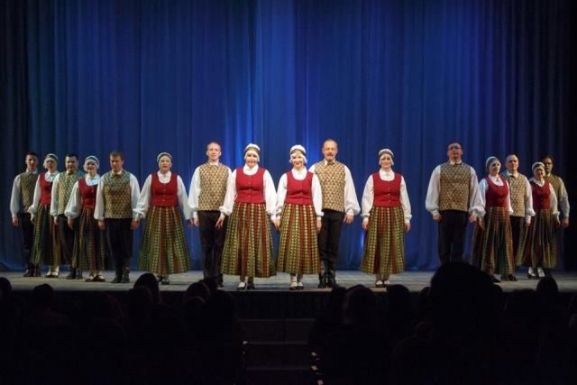 Deju koncerts "Ziemas sadancis" Jaunolainē