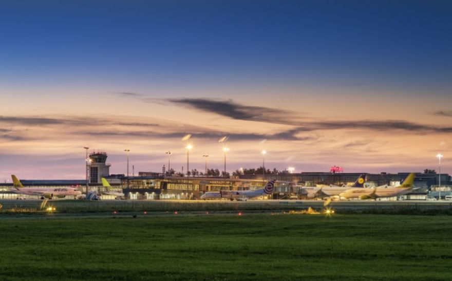 Drīzumā uz Rīgas lidostu sāks kursēt nakts sabiedriskais transports
