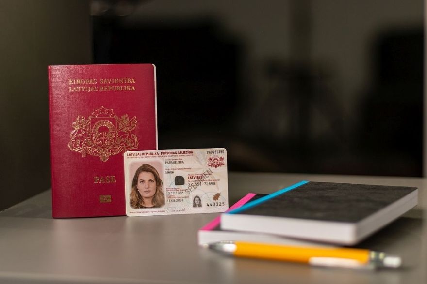 eID karte nebūs obligāts personas dokuments no 1.maija, to ieviesīs pakāpeniski