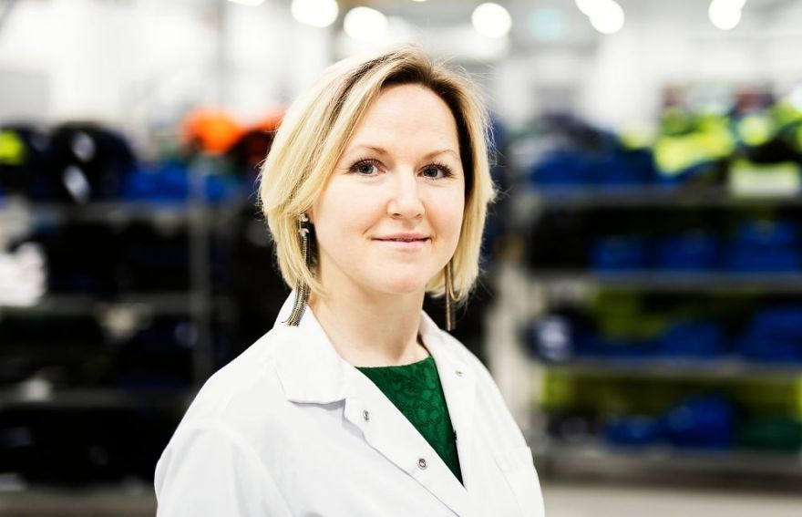 Eksperte: Darba devējiem jāapzinās riski, kas pastiprinās nepareizas darba apģērba kopšanas rezultātā