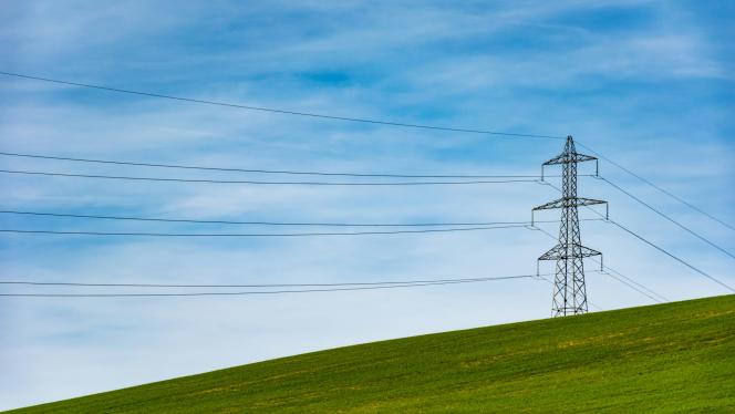 Attēls rakstam: Eksperti brīdina: vasarā strauji pieaug elektrotraumu skaits; kā pasargāt sevi un bērnus?