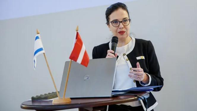 Attēls rakstam: "Esam pieaugoša apdraudējuma priekšā." Ekskluzīvs vēstnieces komentārs no Izraēlas patvertnes uzlidojumu laikā