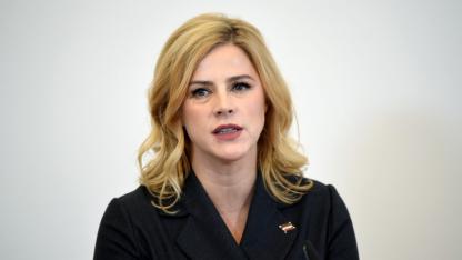 Attēls rakstam: Evika Siliņa lidostā nepamatoti esot izmantojusi VIP zāli, par to saņemot "brangu" rēķinu