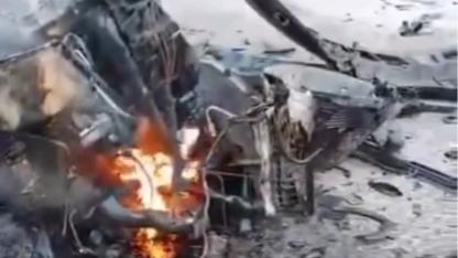 Attēls rakstam: Filmēja, bet nesteidzās palīdzēt: policija vērtēs vīrieša rīcību pēc smagās avārijas