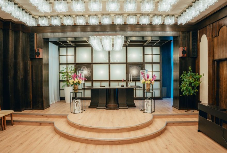 Foto: Atjaunota laulību reģistrācijas zāle Saulkrastu novada Dzimtsarakstu nodaļā