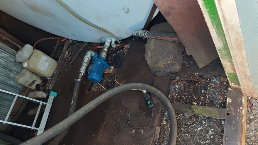 Foto: Carnikavā likvidēta nelegāla degvielas uzpildes stacija