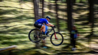 Attēls rakstam: Foto: Carnikavā startējusi MTB olimpiskā krosa jaunā sezona