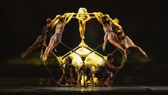 Attēls rakstam: Foto: Deju skolas "Dzirnas" hiti aizrauj Siguldu – jubilejas tūre atklāta ar spēcīgu emociju gammu