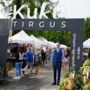 Attēls rakstam: FOTO: Ieskaties, kādi labumi un izklaides šodien sarūpētas Carnikavas KuKU tirgū!