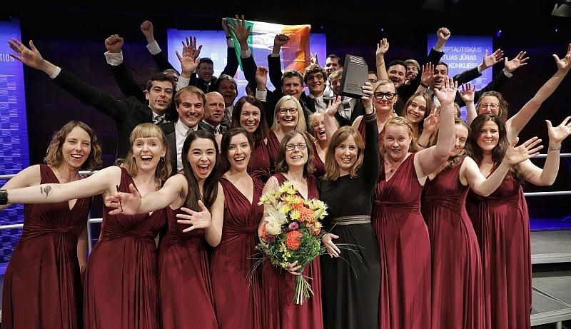 Foto: Īrijas jauktais koris "Mornington Singers" iegūst ceturtā Starptautiskā Baltijas jūras koru konkursa "Grand Prix"