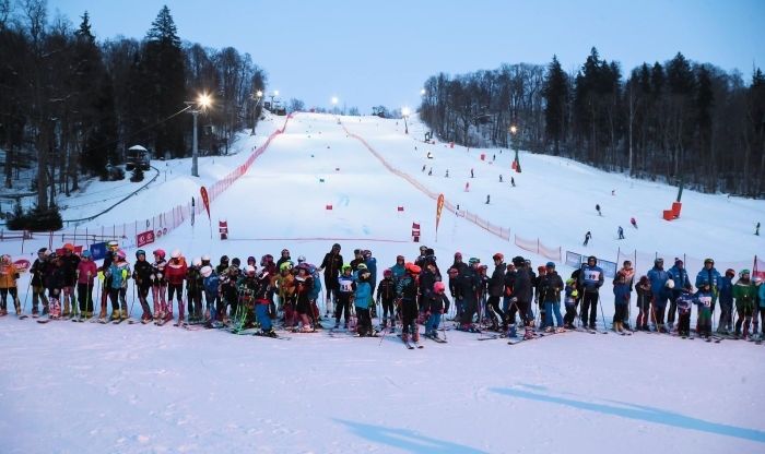 Foto: Kalnu slēpotāji un snovbordisti sadalījuši Siguldas un Baltijas kausus