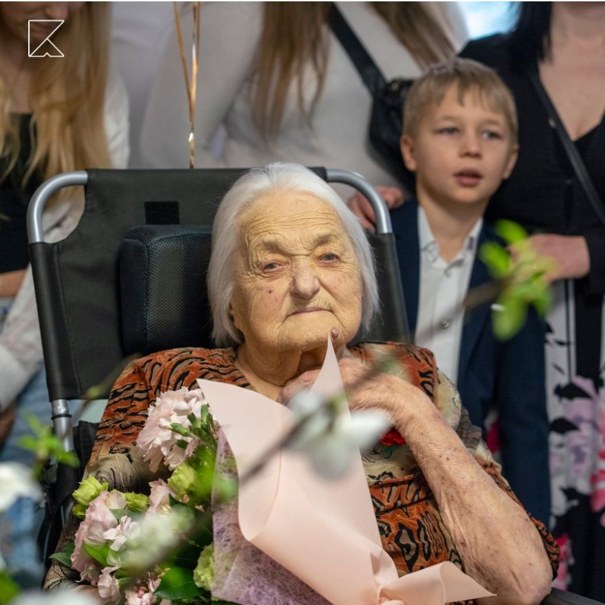 FOTO: Ķekavas novadā skaistu 100 gadu jubileju svin novadniece Ritma Smilga