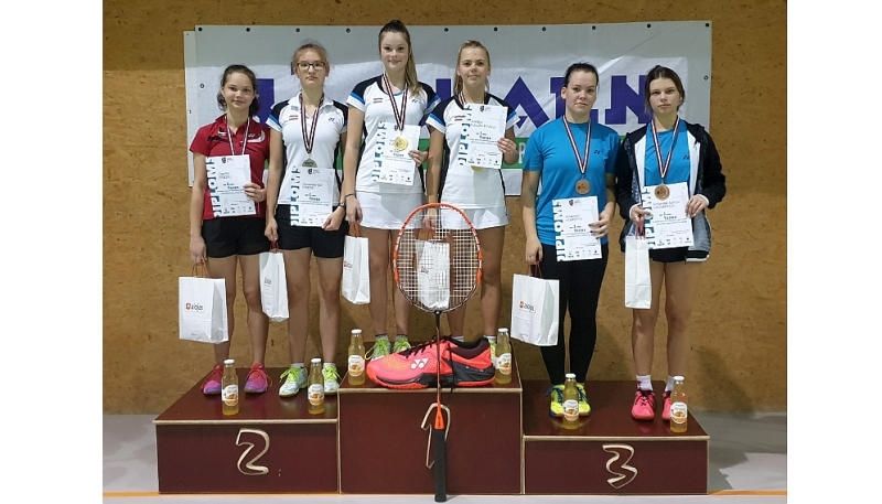 Foto: LABL otrajā posmā Inčukalnā medaļas gūst arī Siguldas, Baložu un Salaspils badmintonisti