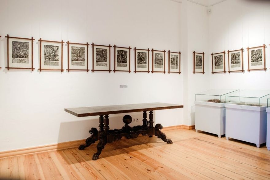 Foto: "Mākslinieks savai pilsētai un tautai" – Zigurda Zuzes darbu izstāde Siguldas Jaunās pils salonā