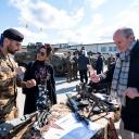 Attēls rakstam: Foto: NATO valstu parlamentārieši apmeklē Ādažu militāro bāzi