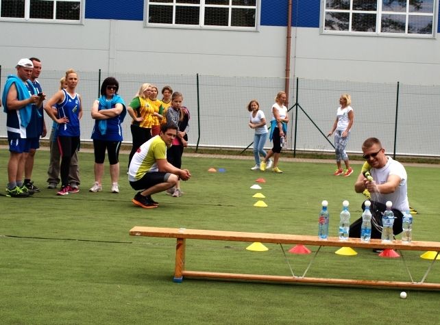 FOTO: Pašvaldību darbinieki Mārupē noskaidro sportiskāko Pierīgas novadu