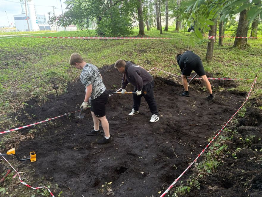 FOTO: Pazudis pirms 200 gadiem un atrasts šodien. Lūk, ko atrada Olaines novadā!
