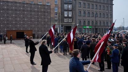 Attēls rakstam: Foto: Piemin komunistiskā genocīda upurus