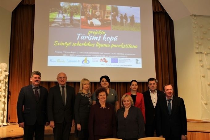 FOTO: Pierīgas pašvaldības laiž pasaulē projektu "Tūrisms kopā" 