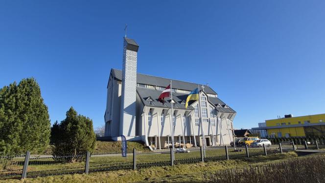 Attēls rakstam: FOTO: Salaspils baznīca atdzimst. Katoļu draudze noslēdz 30 gadu darbu