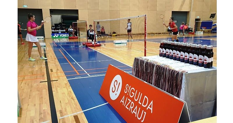 Foto: Siguldā startējusi Latvijas apvienotās badmintona līgas 11.sezona