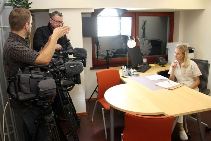 FOTO: Skat, kā Mārupē filmē seriālu