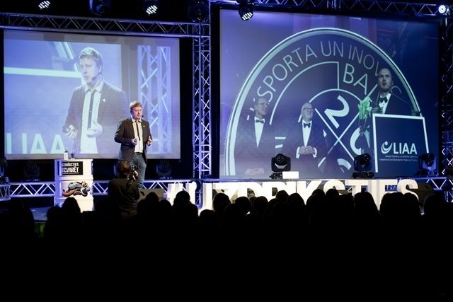Foto: Uzņēmējdarbības konferenci skolēniem apmeklējis rekordliels dalībnieku skaits