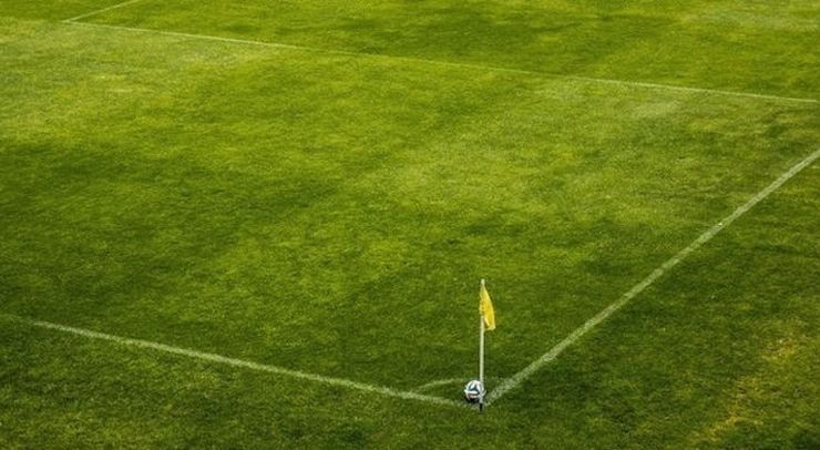 Futbola federācija aptur Sieviešu 1.līgas, jaunatnes čempionāta un veterānu čempionāta norisi